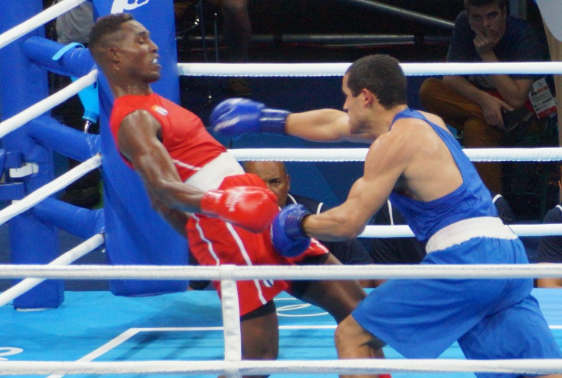 strategi-bertahan-yang-efektif-dalam-dunia-tinju-modern