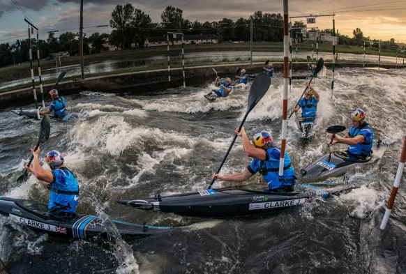 teknik-dasar-mendayung-canoe-slalom-untuk-pemula
