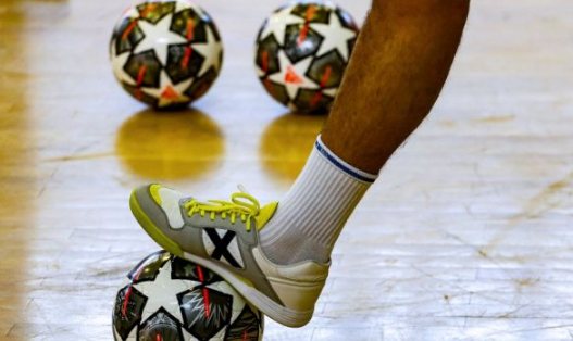 teknik-dasar-futsal-yang-wajib-dikuasai-pemain-pemula