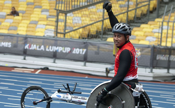 latihan-kekuatan-khusus-atlet-paralympic-berkursi-roda