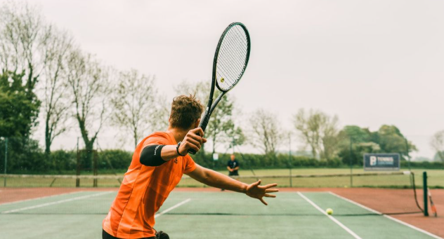 Teknik Dasar Tenis yang Wajib Dikuasai Pemula